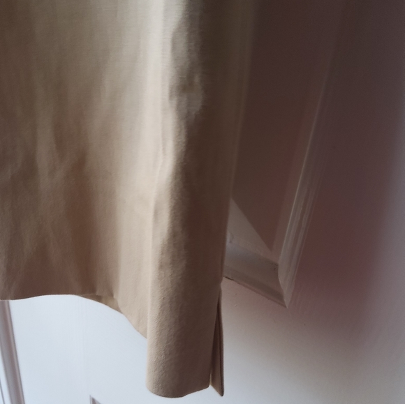 MIU MIU💥Nwot💥Tan Capri Pants with Slits - Picture 6 of 7